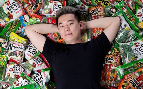 Itthipat Peeradechapan - nhà sáng lập công ty Taokaenoi Food &amp; Marketing - Ảnh: Forbes.<br>