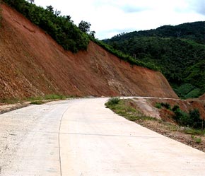 Một đoạn trên tuyến đường Hồ Chí Minh.