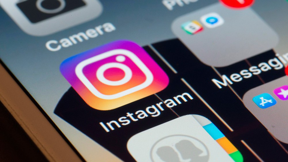 Instagram hiện có 1 tỷ người dùng hàng tháng - Ảnh: Bloomberg.