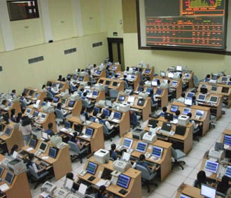 Sở Giao dịch Chứng khoán Tp.HCM vừa cung cấp dịch vụ, vừa có chức năng quản lý.