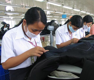 Tính đến nay, EU đang là nhà đầu tư lớn thứ hai xét về nguồn vốn được thực hiện tại Việt Nam (gần 5 tỉ USD), chỉ đứng sau Nhật Bản.