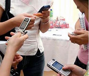 Bộ Thông tin và Truyền thông quy định, các doanh nghiệp viễn thông di động phải thực hiện kế hoạch và báo cáo định kỳ 6 tháng, đột xuất theo yêu cầu của Bộ.