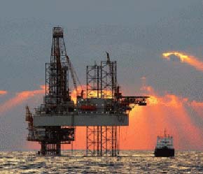 Dầu thô - một trong những mặt hàng xuất khẩu sang Indonesia đạt kim ngạch xuất khẩu cao nhất.