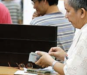 Lượng tiền nộp vào tài khoản tại các công ty chứng khoán đang tăng lên.