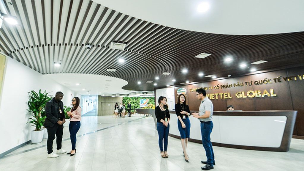 Báo cáo tài chính của Viettel Global cho thấy nợ phải trả của Tổng công ty này đến 31/3/2018 lên tới 33.352 tỷ đồng, trong đó nợ ngắn hạn 20.444 tỷ đồng, nợ dài hạn là 12.908 tỷ đồng.