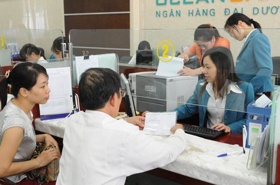 Thông tư số 13/2010/TT-NHNN có nhiều quy định quan trọng đối với an toàn hoạt động của các ngân hàng thương mại - Ảnh: Quang Liên.