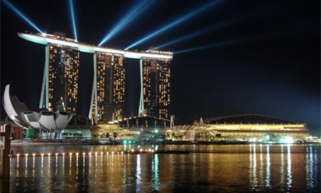 Khu phức hợp giải trí Marina Bay Sands ở Singapore. Ngoài nước này, Las Vegas Sands đã có nhiều kinh nghiệm hoạt động tại Mỹ và Macao (Trung Quốc).