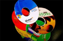 Theo nhận định của các chuyên gia, mặc dù tình trạng dùng phần mềm “chùa” vẫn là phổ biến, nhưng đã có sự chuyển biến tích cực từ tổ chức, doanh nghiệp, cá nhân trong những năm qua.