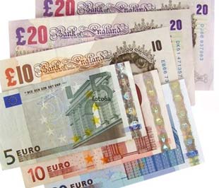 Có thể lãi suất đồng Bảng sẽ được điều chỉnh giảm sớm hơn so với lãi suất Euro.