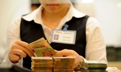 Ngân hàng thừa thanh khoản, doanh nghiệp suy kiệt vốn