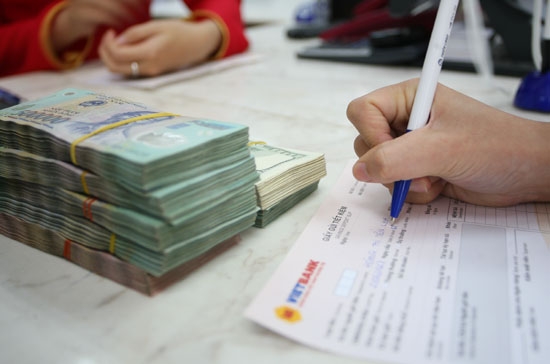 Nếu lạm phát năm nay không chế ở 7% thì lãi suất huy động sẽ giảm về 8%/năm, tạo thêm cơ sở để giảm tiếp lãi suất cho vay.