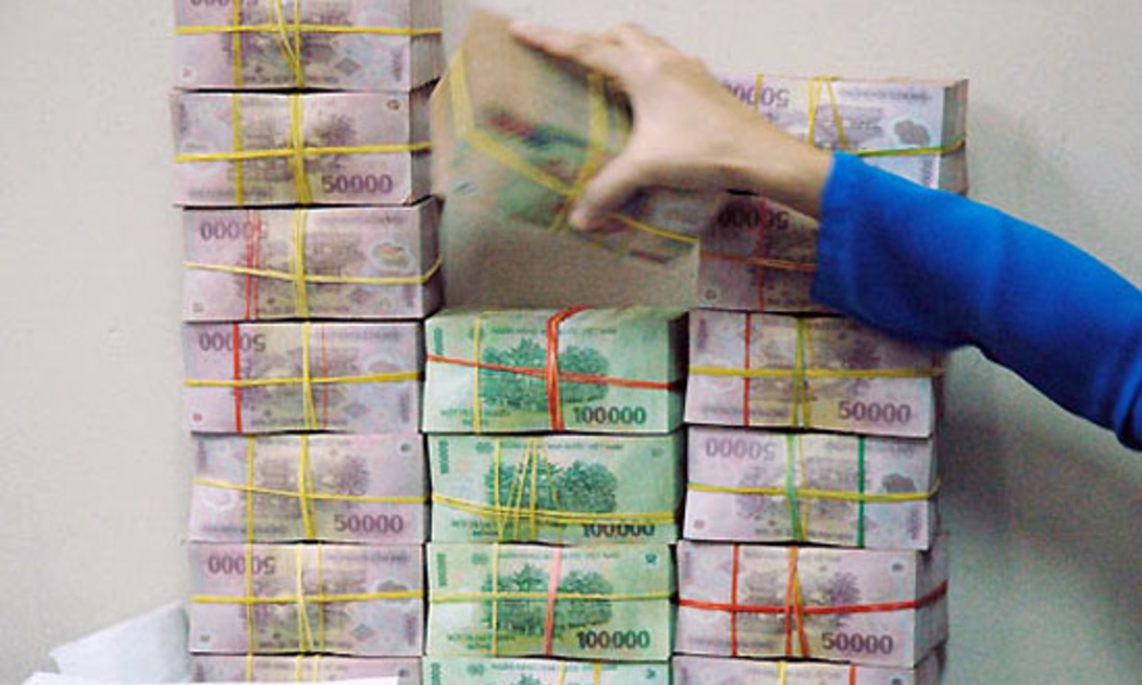 Theo VAFI, chính sách lương - thưởng cần xét lại, như là cách thức để giảm chi phí một cách hợp lý nhằm hỗ trợ cho việc tăng mức trích lập dự phòng nợ xấu.