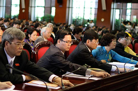 TS. Trần Du Lịch, Ủy viên Ủy ban Kinh tế của Quốc hội nhấn mạnh, trong 4 chỉ tiêu quan trọng nhất của kinh tế vĩ mô 2011 chỉ có xuất khẩu là đạt kế hoạch.