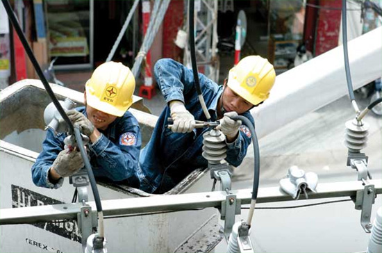 “Doanh nghiệp nhà nước có thể gây thêm các vấn đề về vĩ mô hơn là ổn định vĩ mô” - Ảnh: SGTT.