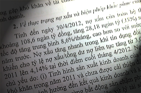 Tại văn bản trả lời chất vấn, Thống đốc Bình nhấn mạnh, xử lý nợ xấu là một trong những nội dung quan trọng trong đề án cơ cấu lại hệ thống các tổ chức tín dụng. 