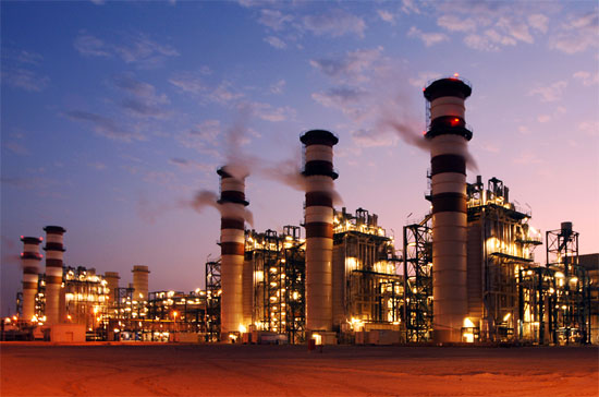 Theo hãng tin Dow Jones Newswire, dự án Nghi Sơn có vốn đầu tư khoảng 8-10 tỷ USD, được thiết kế với công suất 200.000 thùng dầu mỗi ngày - Ảnh minh họa.