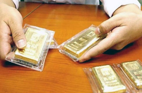 Sự “khẩn trương” mà Ngân hàng Nhà nước đề cập nằm trong yêu cầu giữ thông suốt và tránh những xáo trộn trên thị trường khi nghị định có hiệu lực.