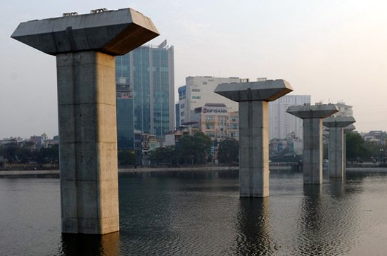 Tổng chi ngân sách Nhà nước năm 2011 vẫn có xu hướng tăng lớn (100.167 tỷ đồng), vượt 13,8% so với dự toán, trong đó, khoảng 23% số tăng chi ngân sách Nhà nước là tăng cho đầu tư phát triển! - Ảnh: Getty.