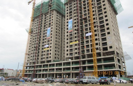 Dư nợ cho vay đầu tư kinh doanh bất động sản đến cuối tháng 5/2012 là khoảng 197.000 tỷ đồng.