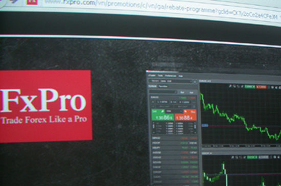 Nghị định mới ban hành vẫn còn thiếu việc hướng dẫn hoạt động kinh doanh vàng trên tài khoản.