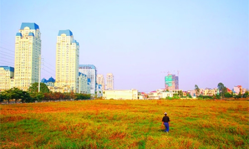 Khi thị trường bất động sản làm khó… chính quyền