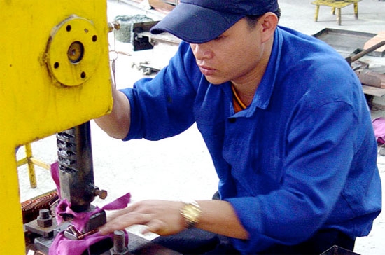 “Không tiếp tục phân bổ vốn đầu tư mới vào các ngành mà khu vực tư nhân có khả năng...” là một nội dung trong đề án tái cơ cấu.