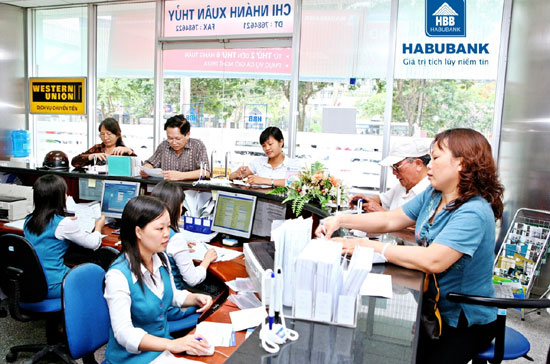Habubank đang phải vay mượn trên thị trường liên ngân hàng với giá cắt cổ, trong khi SHB đang dư vốn khả dụng hàng nghìn tỷ đồng.