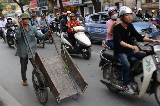 Không ít vị đại biểu Quốc hội lo ngại rằng, nếu cả hai năm 2001 và 2012 đều không chạm mốc tăng trưởng 6% thì chỉ tiêu tăng GDP khoảng 6,5 - 7% cho giai đoạn 2011 - 2015 liệu có thể thành hiện thực? - Ảnh: Getty.