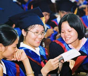 Quản lý giáo dục đại học còn nhiều yếu kém.