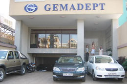 Từ ngày 11/10 - 11/12/2010, Deutsche Bank AG London, cổ đông lớn của Công ty Cổ phần Đại lý Liên hiệp Vận chuyển (mã GMD-HOSE) đăng ký mua 1.000.000 cổ phiếu, đăng ký bán 1.000.000 cổ phiếu.