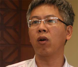 "Cá nhân tôi hy vọng vào một động lực mới để đẩy nhanh quá trình ổn định và phát triển trong năm 2009".