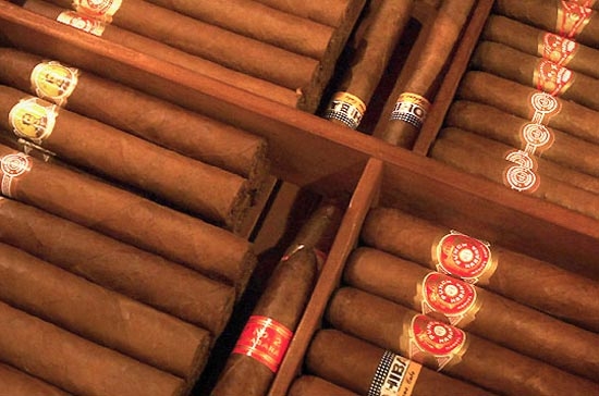 Xì-gà Cuba là một trong những mặt hàng "hot" ở Mỹ, do lệnh cấm vận thương mại - Ảnh: CNBC.