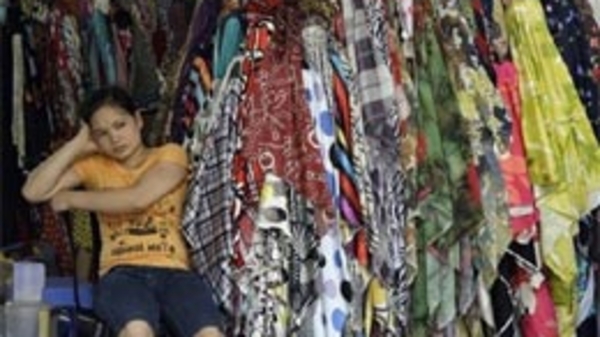 Chỉ số giá Hà Nội, Tp.HCM tháng 10/2009: Tăng trong kiềm chế