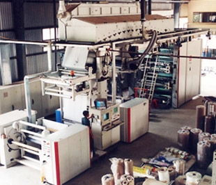 Ngày 26/12/2008, VKP sẽ trả cổ tức đợt 1/2008 với tỷ lệ thực hiện 5%/mệnh giá - 500 đồng/cổ phần.