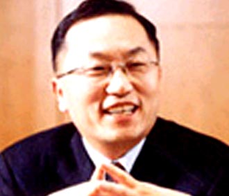 Trước khi thành lập nên Mirae Asset, Park là một nhà môi giới vào hàng “sao” tại một công ty môi giới chứng khoán của Hàn Quốc.