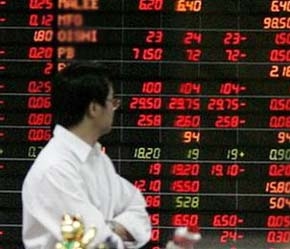 Nhiều người Việt Nam trở thành triệu phú đô la nhờ nắm giữ một lượng cổ phiếu lớn trong tay.