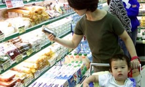 Bảo vệ quyền lợi người tiêu dùng: Lực bất tòng tâm?