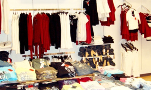 Tìm lối đi cho công nghiệp thời trang