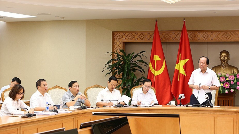 Bộ trưởng Mai Tiến Dũng yêu cho rằng, cải cách, cắt giảm thủ tục phải tránh hình thức, không sửa đổi theo kiểu cơ học, không nên dùng câu chữ để lách.