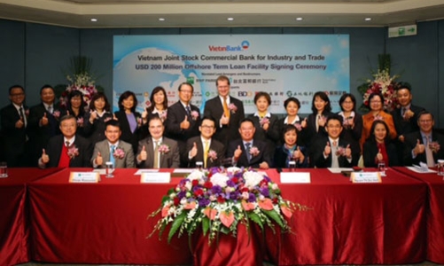 18 ngân hàng cho VietinBank vay 200 triệu USD