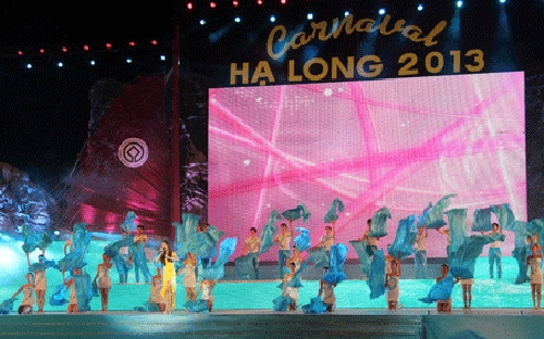 <span style="font-family: 'Times New Roman'; font-size: 15px;">Những màn trình diễn văn hóa đặc sắc của các dân tộc sinh sống trên địa bàn tỉnh Quảng Ninh - Ảnh: Quangninh.gov.vn.</span>