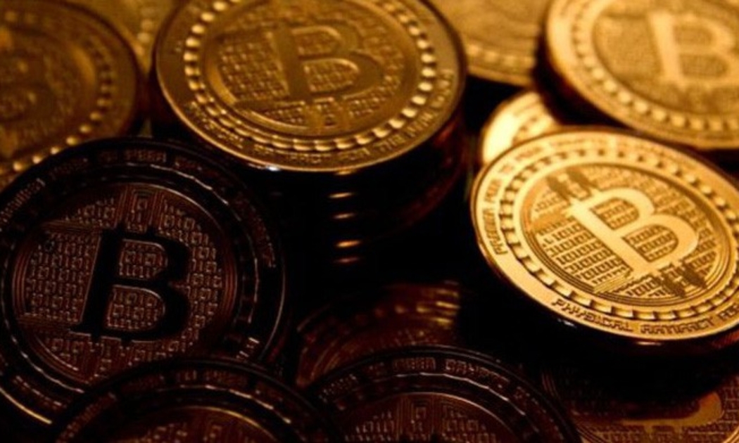 Giá của tiền ảo Bitcoin vào thời điểm đầu năm 2017 là 1.000 USD - Ảnh: Getty/BBC.