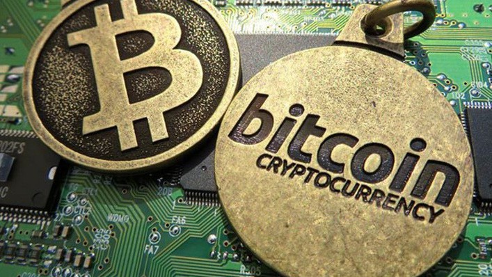 Giá Bitcoin có lúc giảm còn hơn 13.800 USD trong phiên ngày thứ Năm tại châu Á.