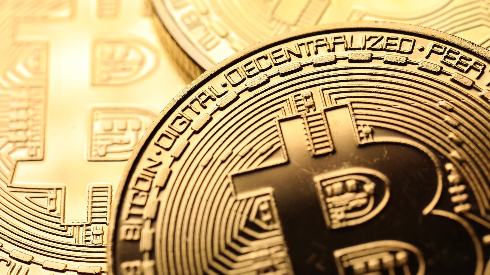 Sau khi phục hồi vào hôm qua, giá tiền ảo, trong đó có Bitcoin, chững lại sáng nay. 