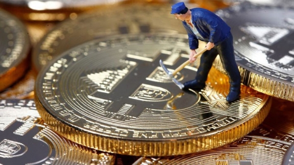 Giá Bitcoin thủng mốc 7.000 USD, giảm một nửa từ đầu năm