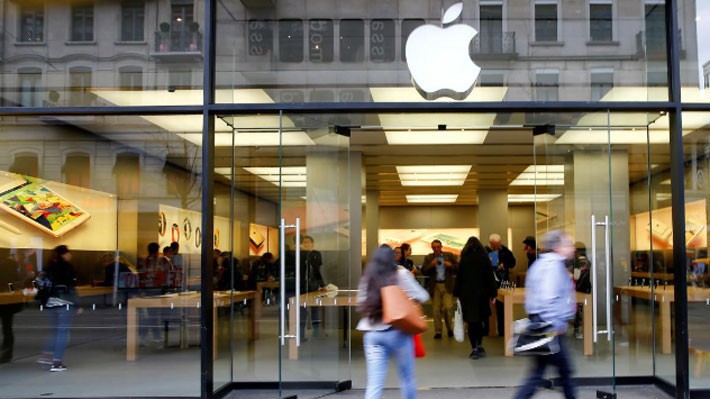 Một cửa hiệu Apple Store ở Zurich, Thụy Sỹ, tháng 4/2016 - Ảnh: Reuters.