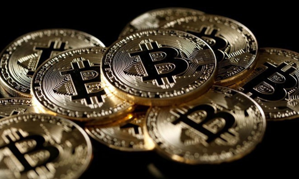 Hồi đầu tháng 2, giá Bitcoin có thời điểm giảm dưới 6.000 USD - Ảnh: Reuters.