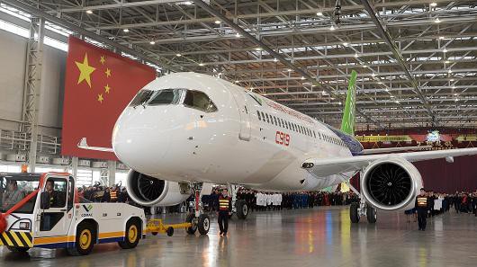 Với 168 ghế, C919 là biểu tượng cho tham vọng của Trung Quốc trong lĩnh vực hàng không - Ảnh: China Daily/Reuters.