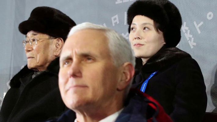 Từ trái qua: Chủ tịch Quốc hội Triều Tiên Kim Jong Nam, Phó tổng thống Mỹ Mike Pence và bà Kim Yo Jong - em gái nhà lãnh đạo Triều Tiên Kim Jong Un tại lễ khai mạc Thế vận hội mùa đông Pyeongchang, Hàn Quốc, hôm 9/2 - Ảnh: Reuters.