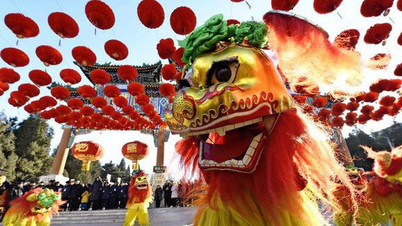 Kỳ nghỉ Tết cổ truyền ở Trung Quốc năm nay kéo dài từ ngày 15/2 đến ngày thứ Tư tuần này - Ảnh: Kyodo/Nikkei.